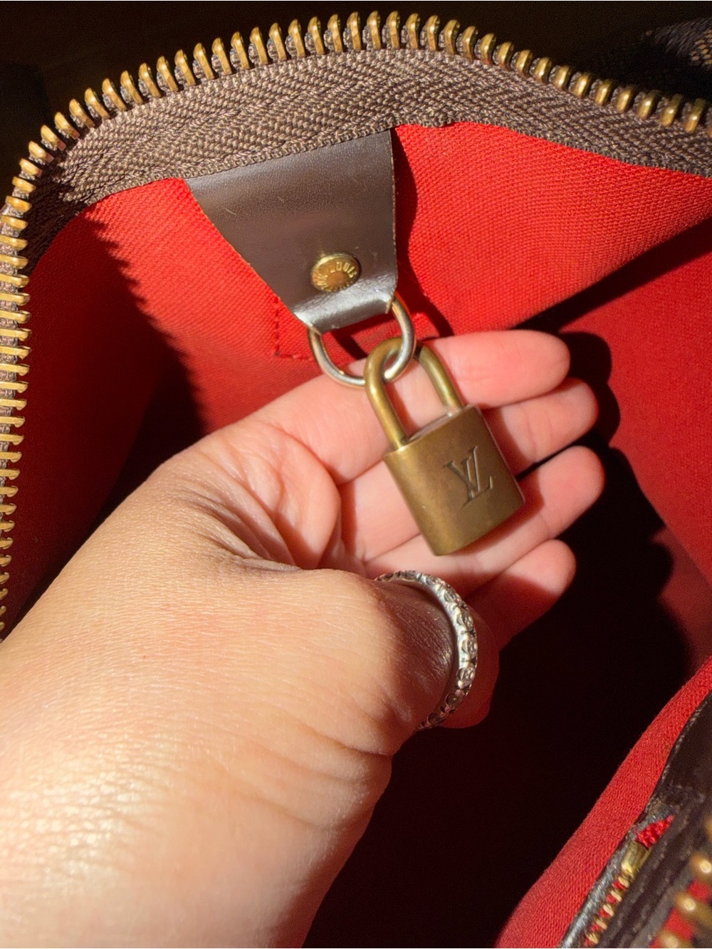 Brown Handbag 🤎 - Picture 6 of 16